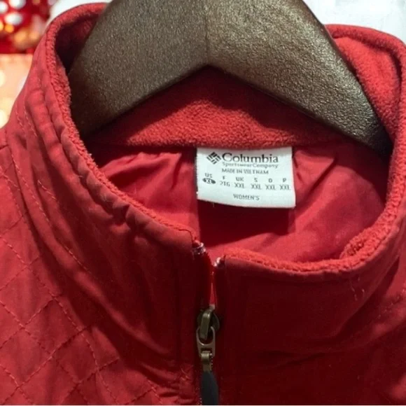 🌟 Columbia Lined Zip Front Red Vest, Sz XL Women’s lightweight technical - Picture 3 of 14